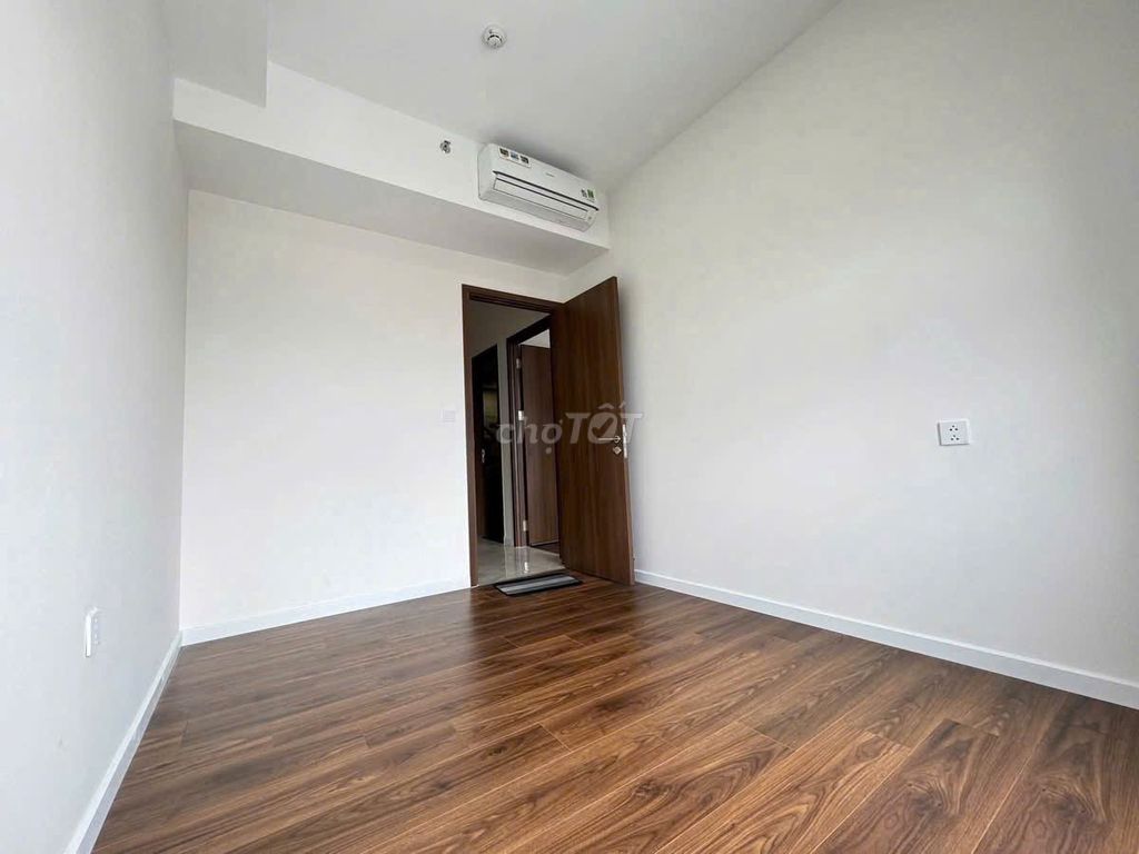 Picity building. area 58 meters 2 bedrooms. ntcb. Seven million.