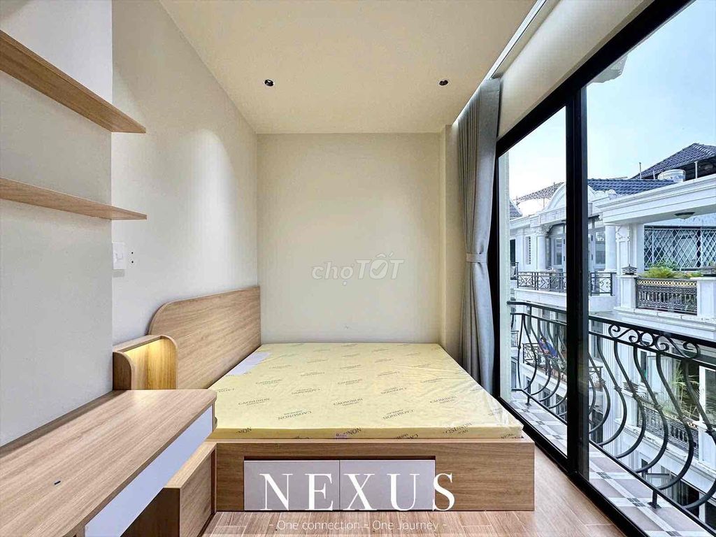 Rent a new balcony studio building a full interior at the S.H.I.E. Market.