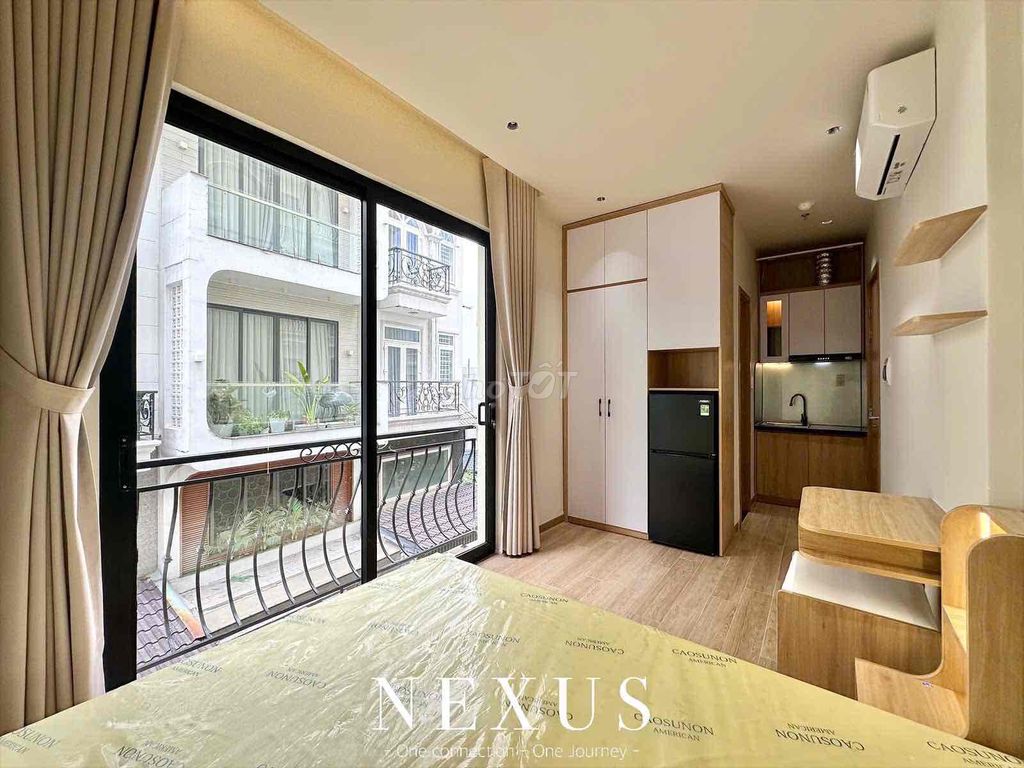 Rent a new balcony studio building a full interior at the S.H.I.E. Market.