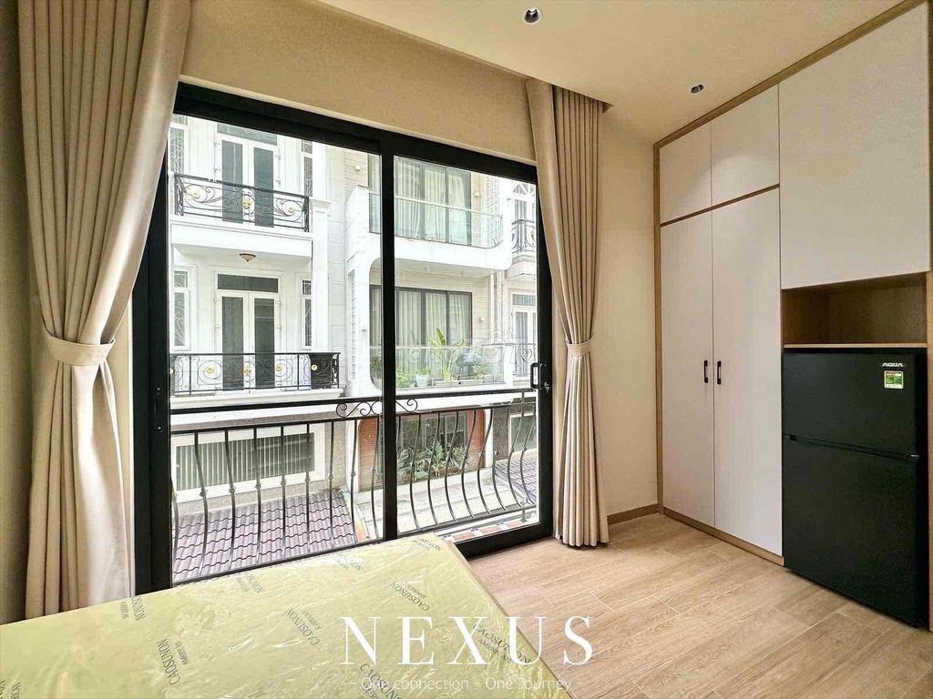 Rent a new balcony studio building a full interior at the S.H.I.E. Market.