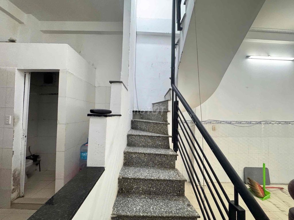 Rent the original house 46/ Bạch Đằng, Bình Thạnh - 1 MM 2 floors, 3 bedrooms