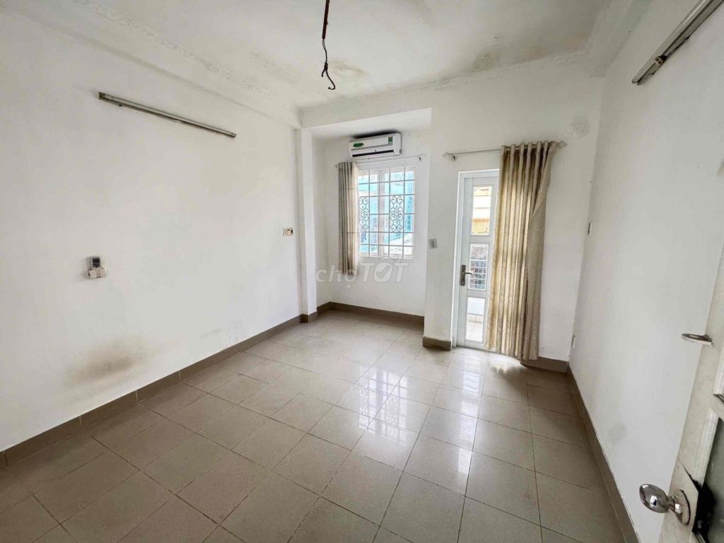 Rent the original house 46/ Bạch Đằng, Bình Thạnh - 1 MM 2 floors, 3 bedrooms