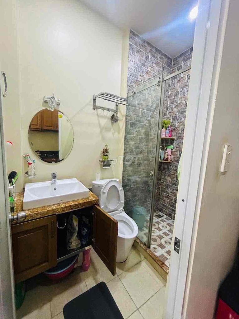 The square root of 2 Room Full Endway 645 Trần Xuân Soạn P.Tân Hưng