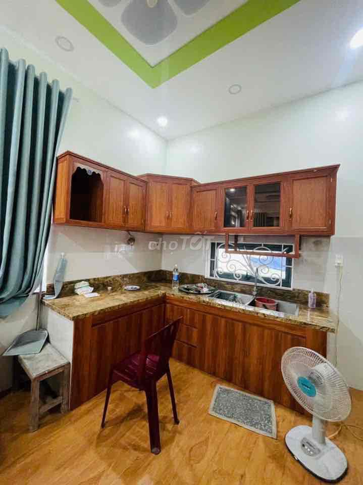 Rent Man Thiện Man Thiện 3th alley guard 1 million l 4 bedroom 3 toilets 11 million a month