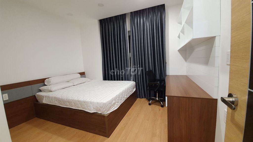It's a good price for downtown 10th. 100 M2 (3 bedroom - 2 toilets) Xi Grand Court