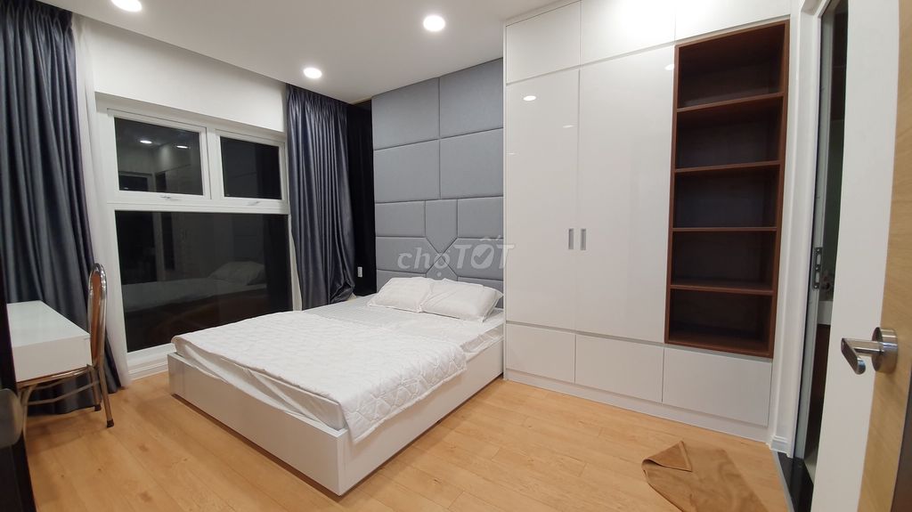 It's a good price for downtown 10th. 100 M2 (3 bedroom - 2 toilets) Xi Grand Court