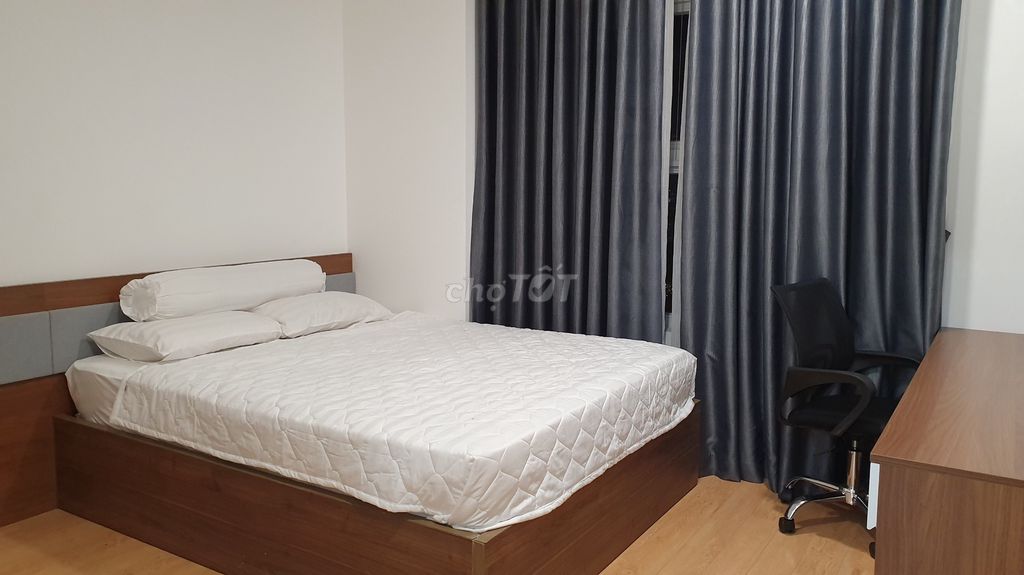 It's a good price for downtown 10th. 100 M2 (3 bedroom - 2 toilets) Xi Grand Court