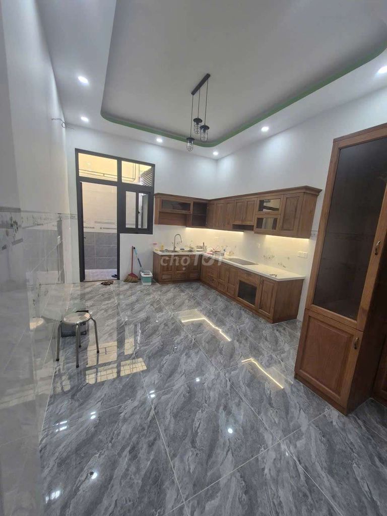 New house is 100% off 30 Linh Đông.