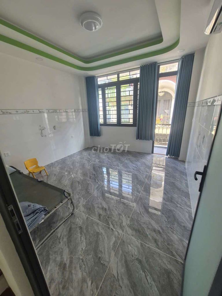 New house is 100% off 30 Linh Đông.