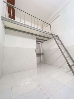 The Underprivileged Room Near the School of Greed