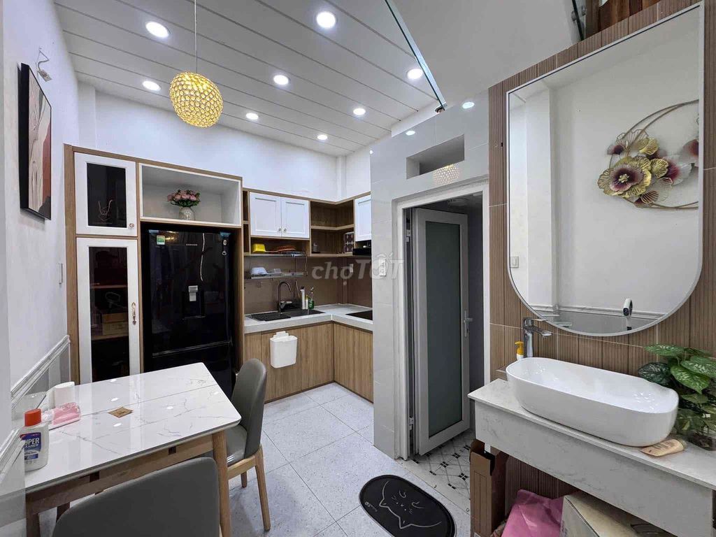 Hire Central Light Street 11 Q. Gò Vấp