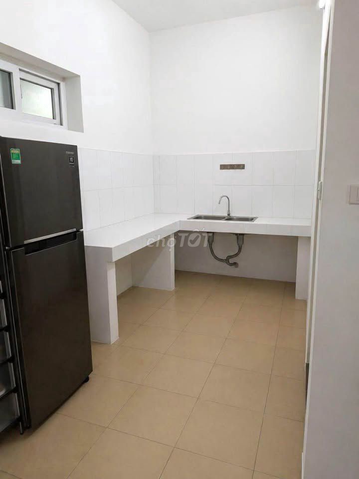 Rent a C/c of Trần Quốc Thảo-One available bedroom for only 7 million/5th alone.