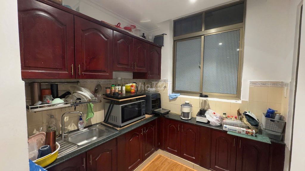 Rent the place Screc, two bedrooms, two toilets, three air conditioning.