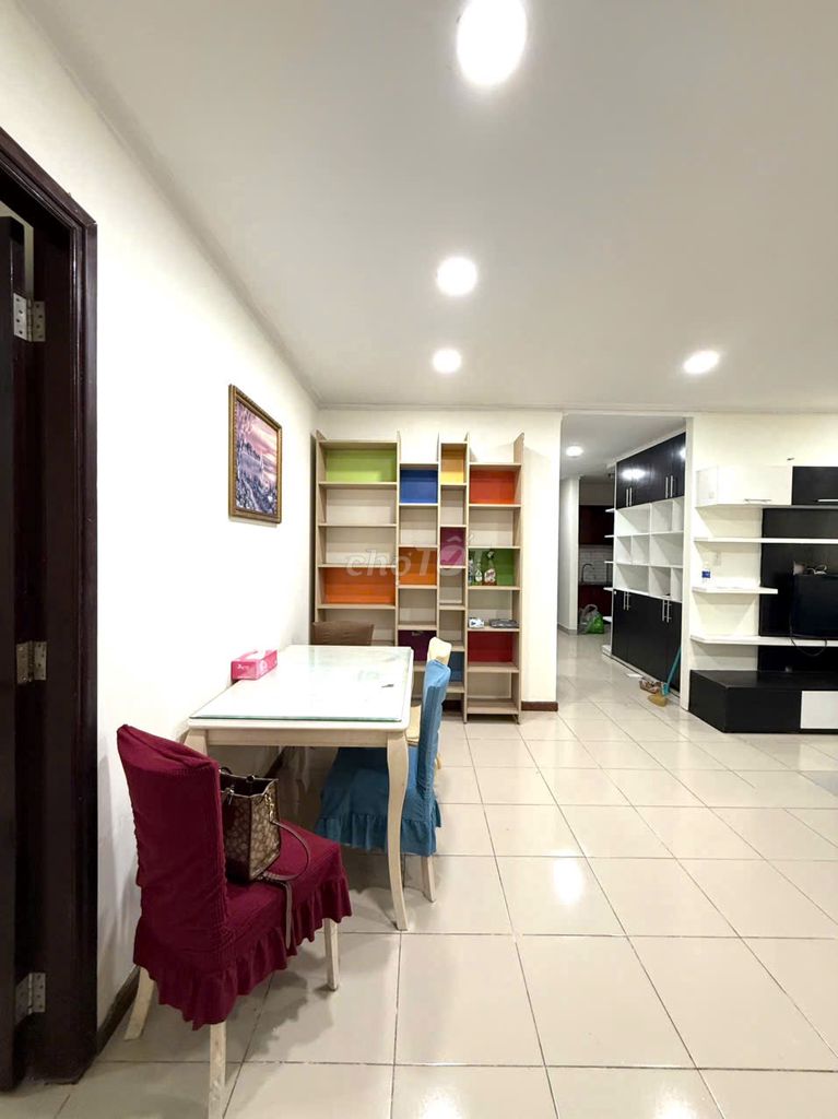 Rent the Scorec de 3, 2 bedrooms, 2 toilets, 80 meters,full interior,14.5 million.