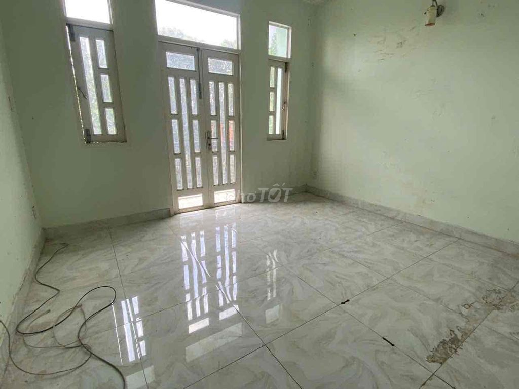 Rent Mt Nghiêm Toản 4 x 12 meters ground set at 11.5 million