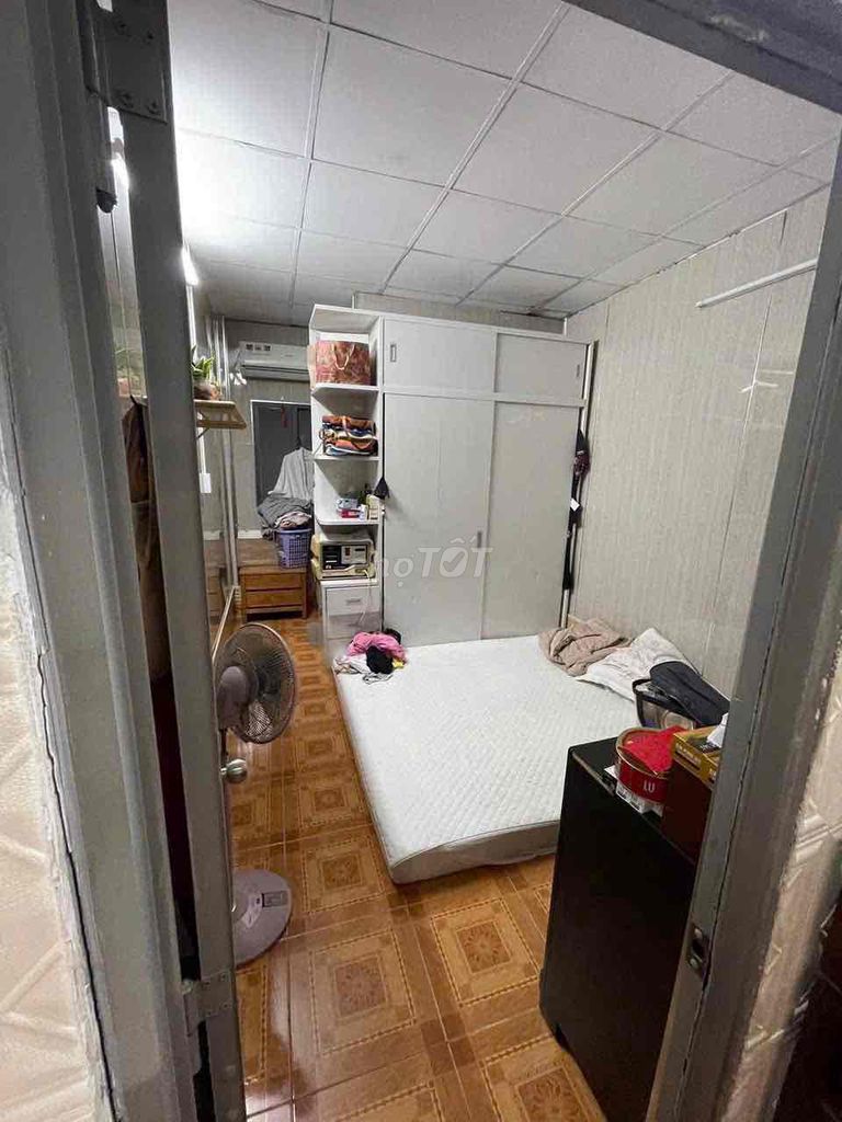 Let's get the Phùng Văn Cung, three stories, two bedrooms, area: 3.5 x 13 m, 16 million
