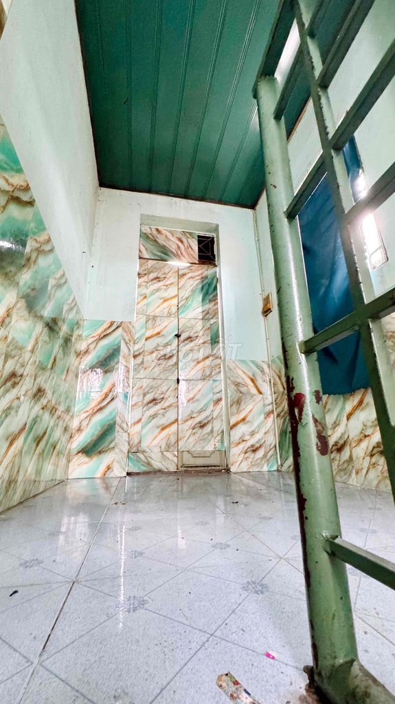Rent for 307 Trịnh Đình Trọng, house one floor, $3 million.