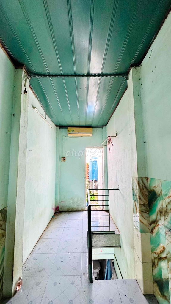 Rent for 307 Trịnh Đình Trọng, house one floor, $3 million.