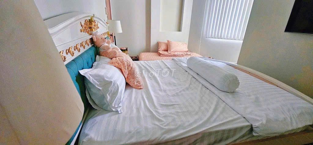 To rent an alley house: 354/41/ Phan Văn Trị, District 11, Bình Thạnh.