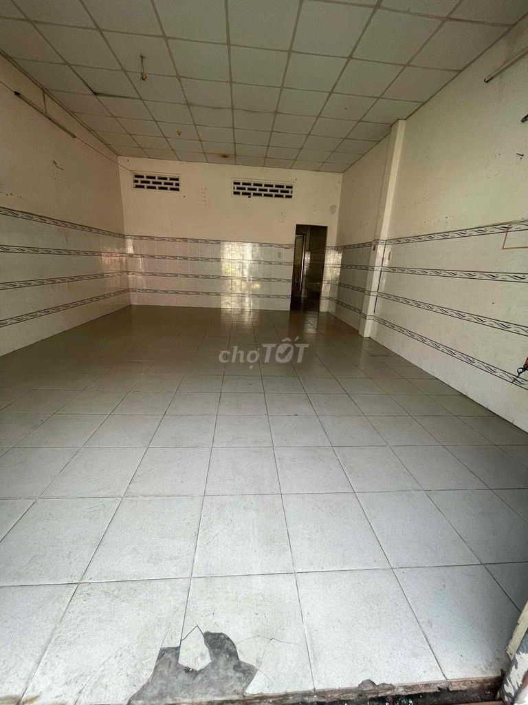 Rent the entire house 5.5 x 20 meters, level four, one bedroom, Tân Hưng Thuận, District 12. 6 million.