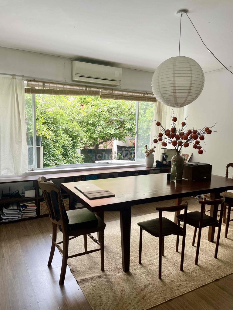 Rent a 40-foot-and-a-half studio, nice green view.