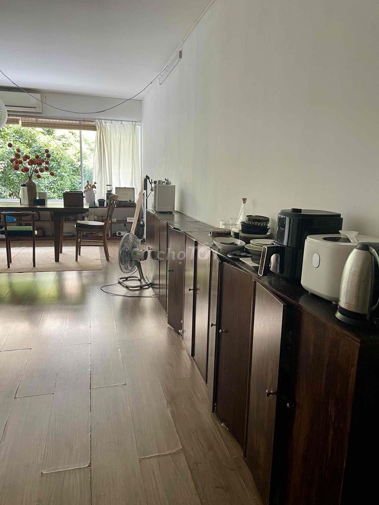 Rent a 40-foot-and-a-half studio, nice green view.