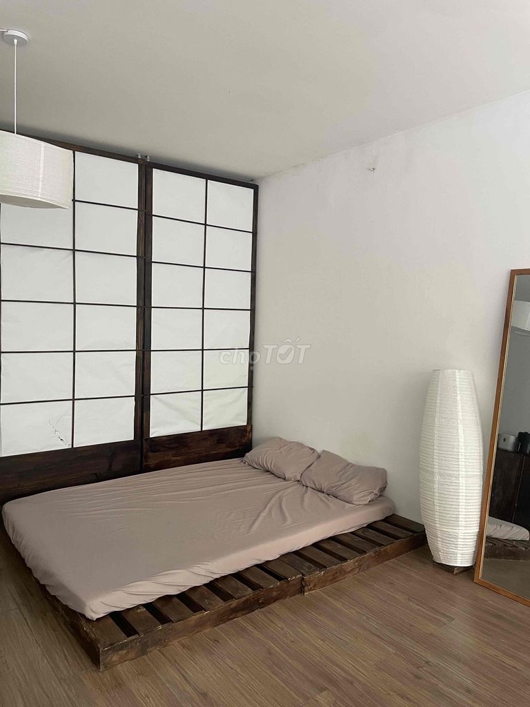 Rent a 40-foot-and-a-half studio, nice green view.