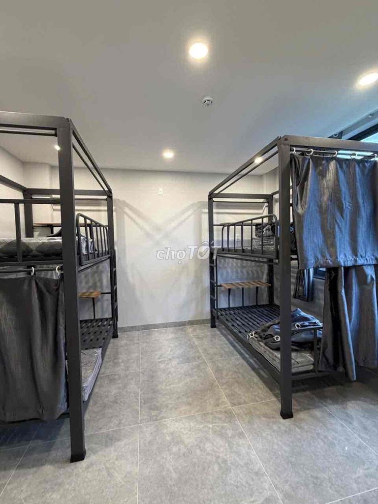 New hostels build free service 1 million/5/ng, water 100 k/ng, car 100 k/ng