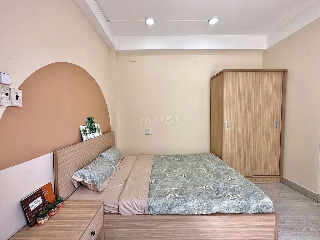 Room 3-3-3-0, near CNTân Bình. Go to Victory.