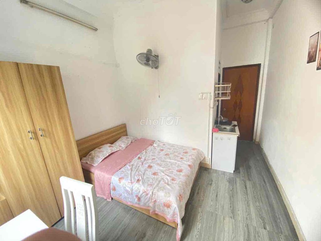 The apartment is full. 18 meters 2 right in the middle of the county. 1 .50 million.