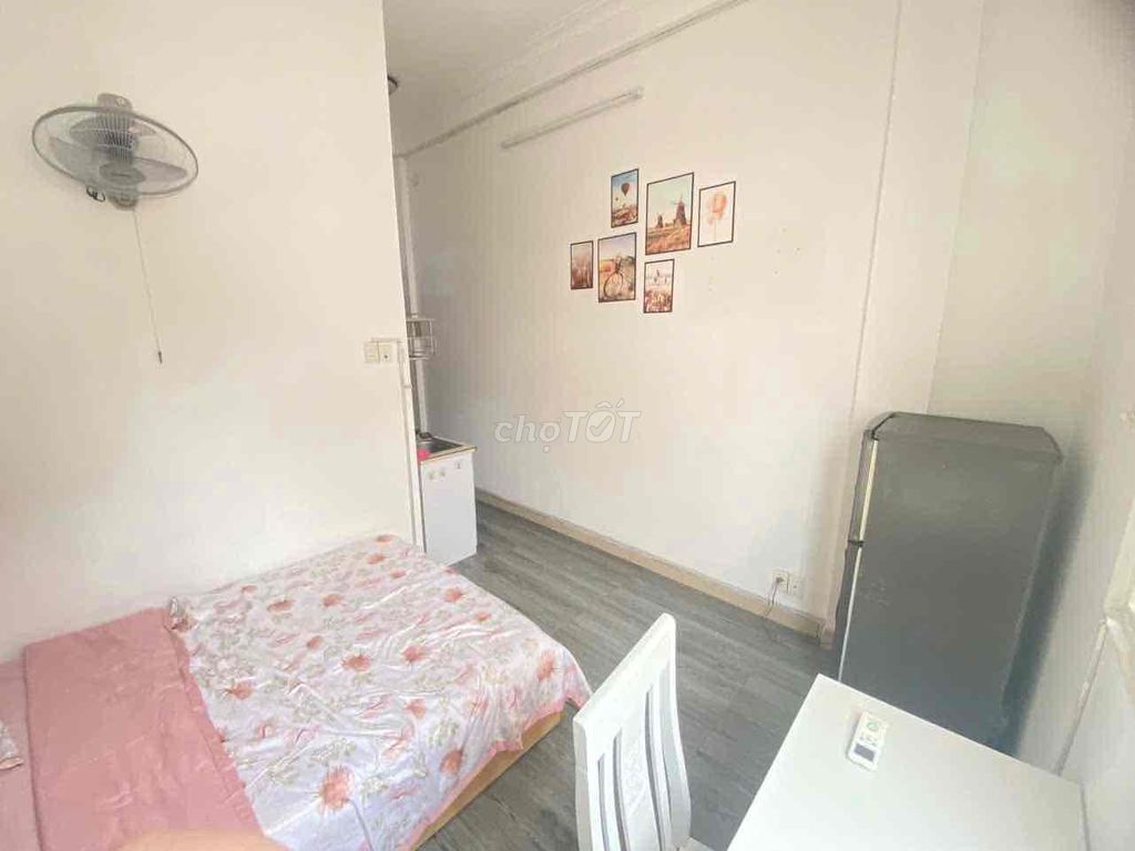 The apartment is full. 18 meters 2 right in the middle of the county. 1 .50 million.