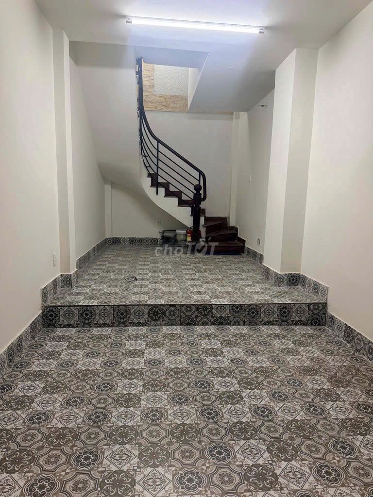 Rent Nguyễn Đình Chiểu Street, P Da Goo, District 1-$1.