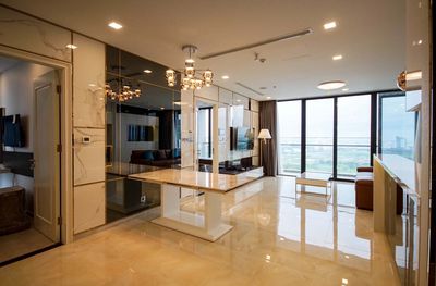 Almeres Golden river -- takes many exclusive apartments.