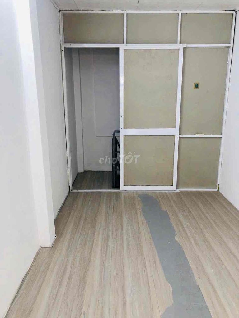 For renting Trần Phú District 5 21 meters 2 floors only 6 million 5