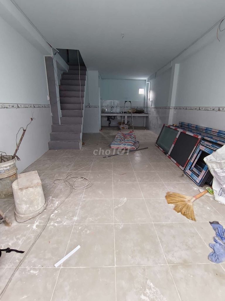 New House 4*8 1 wipes 2 bedrooms 2 out of the back toilet