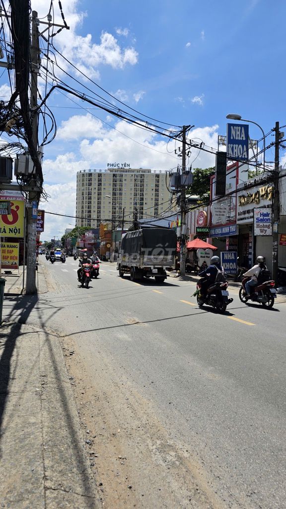 Four-story business front 4 x35 meters Phan Huy Ích at 31 million a month.