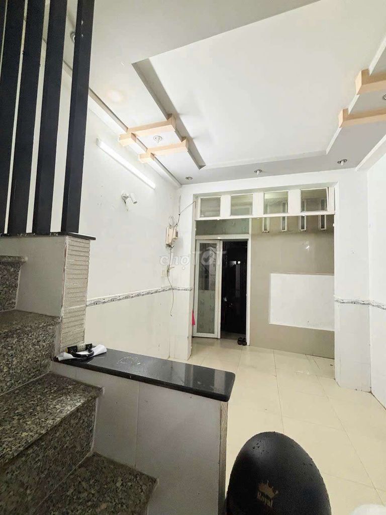 Rent the original house, August 10. District 3