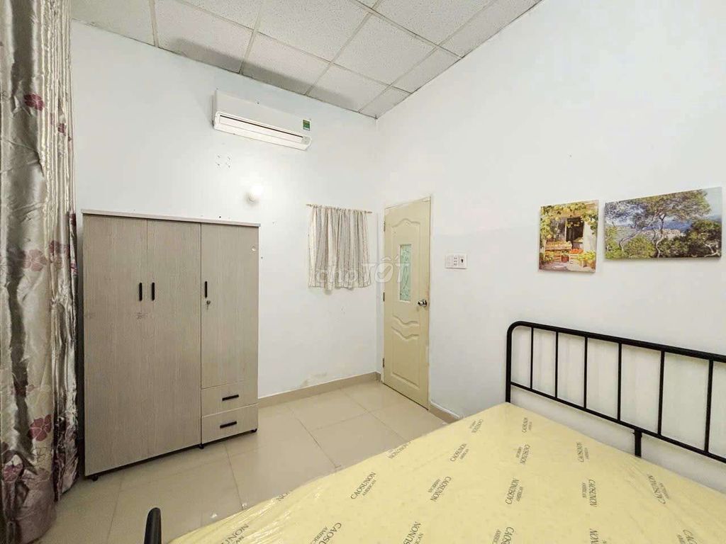 Rent the original house, August 10. District 3