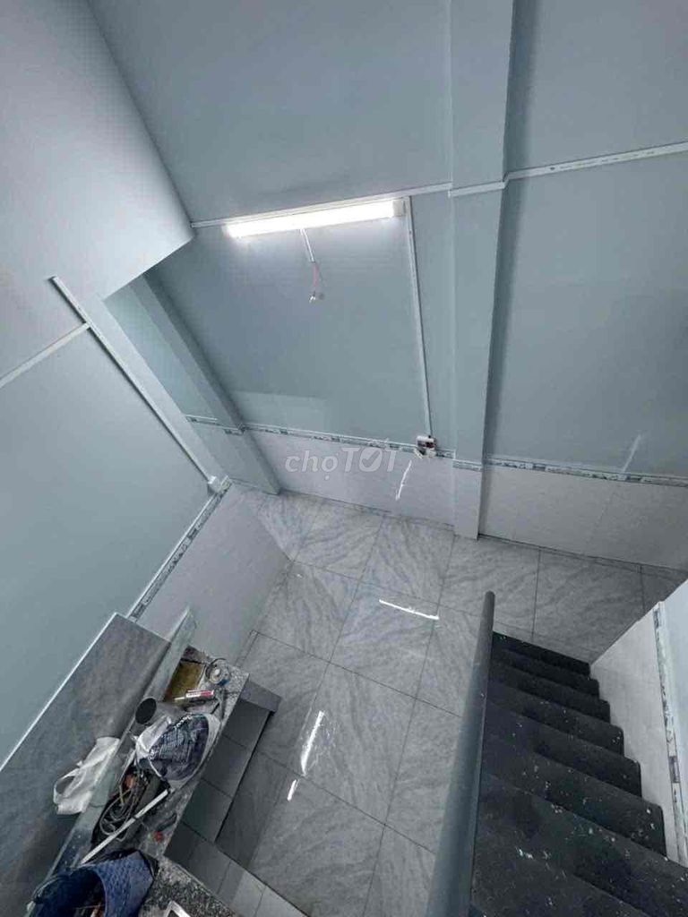 To rent a new house.