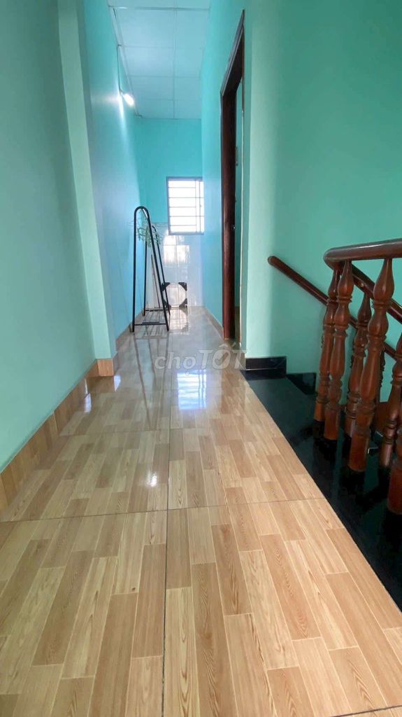 gần chợ Hóc Môn Clean House