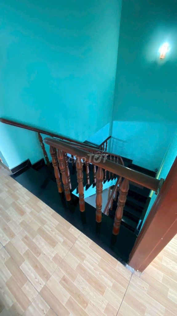 gần chợ Hóc Môn Clean House