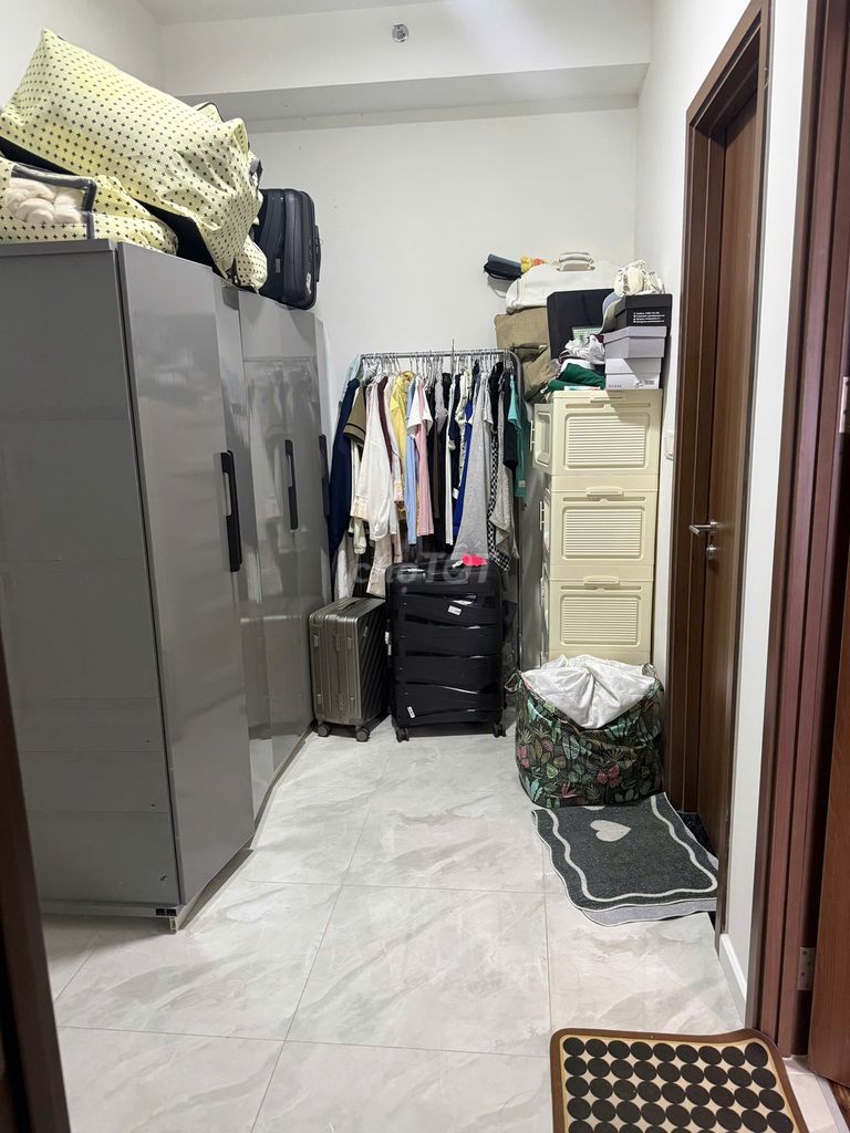 Rent The Privia-- two bedrooms full of furniture-- 10.5 million a month.