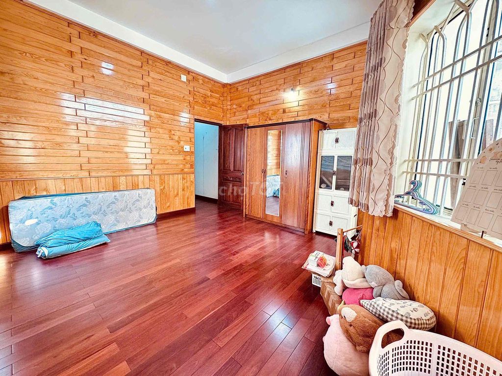 Rent on second floor and three fronts Trương Công Định Tân Bình