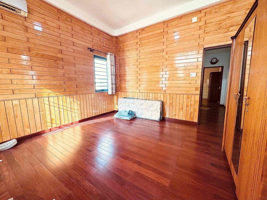 Rent on second floor and three fronts Trương Công Định Tân Bình