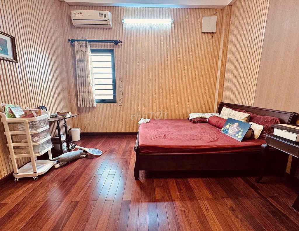 Rent on second floor and three fronts Trương Công Định Tân Bình