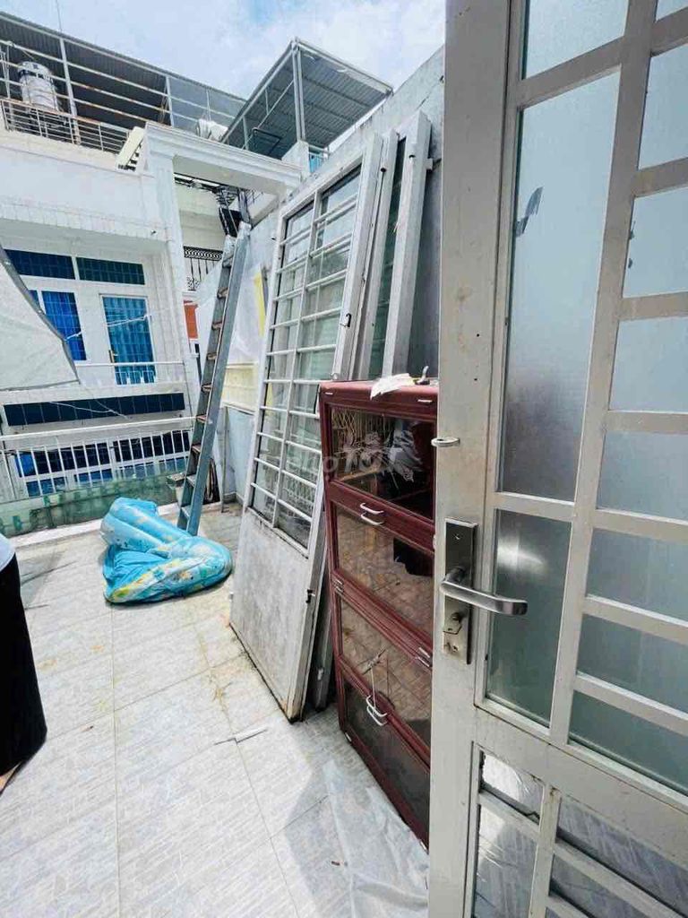 Three floors to your bedroom - 15 million