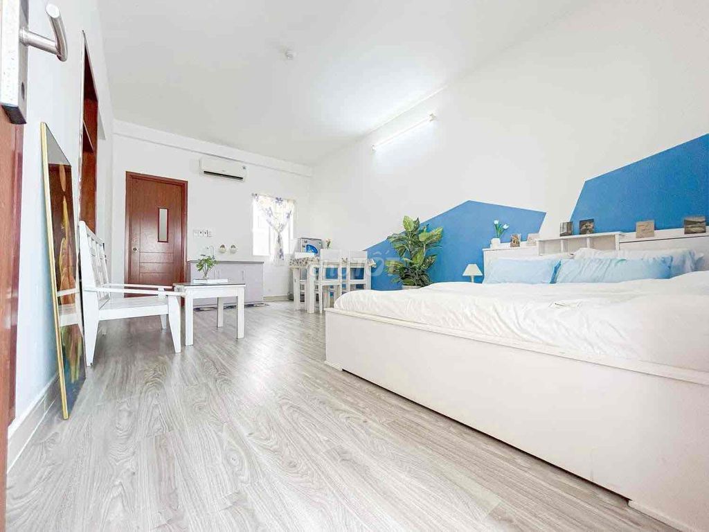 Nice little apartment.
