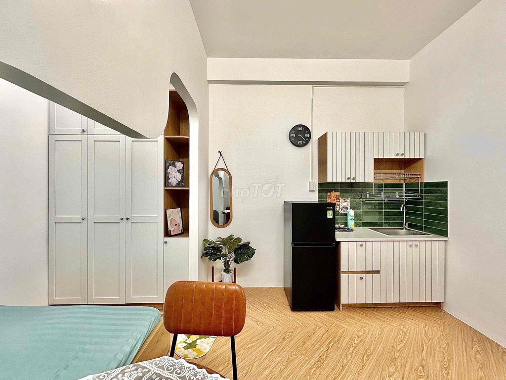 A full interior kitchen studio at the latest paintport Tân Bình