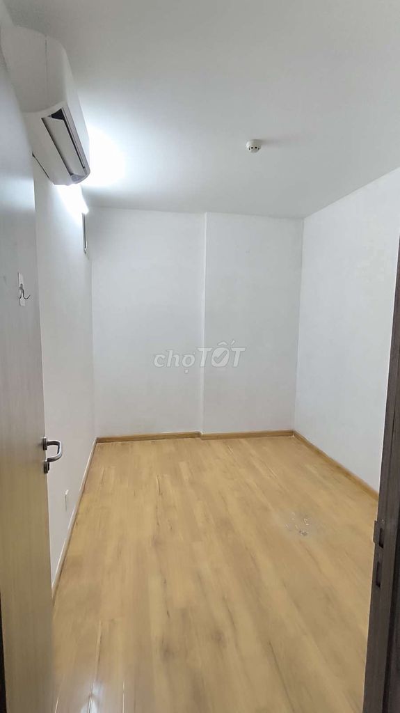 To rent apartment park view. Two bedrooms, two air conditionings.