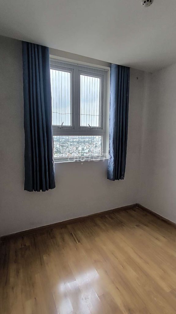 To rent apartment park view. Two bedrooms, two air conditionings.